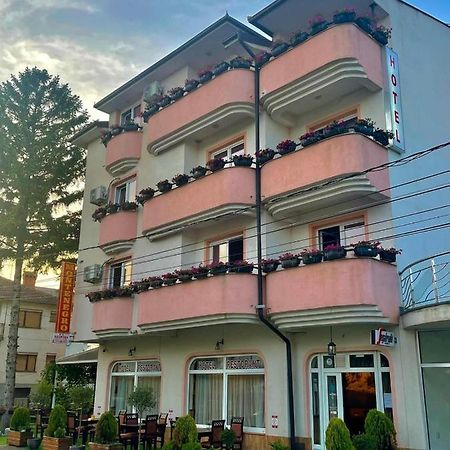 Hotel Montenegro Struga Buitenkant foto