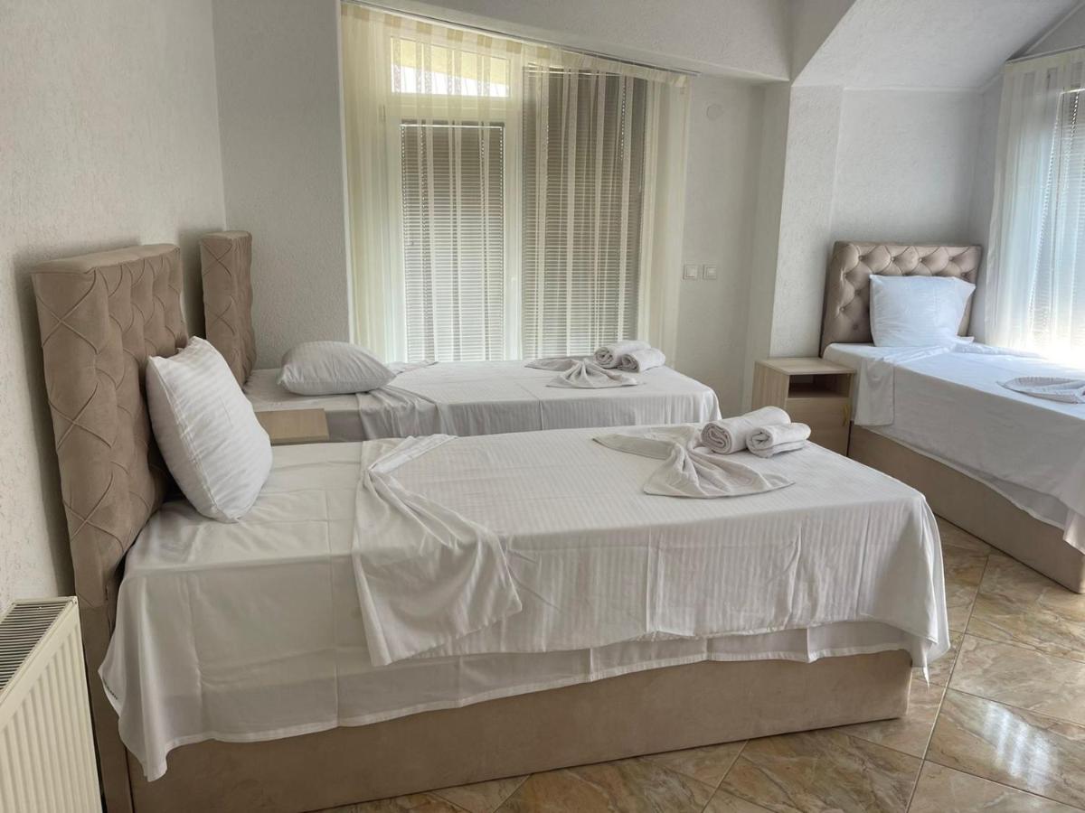 Hotel Montenegro Struga Buitenkant foto
