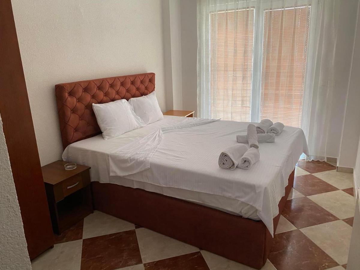 Hotel Montenegro Struga Buitenkant foto