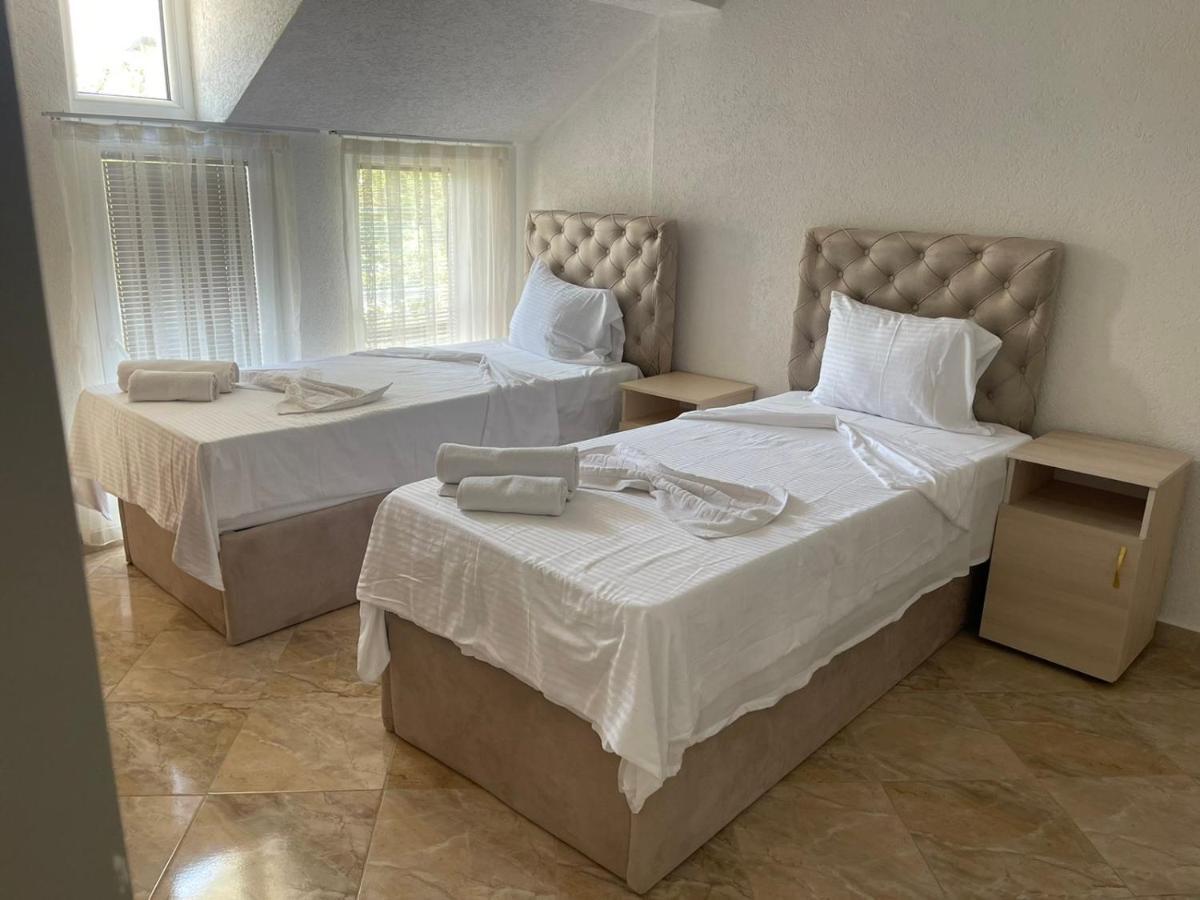 Hotel Montenegro Struga Buitenkant foto